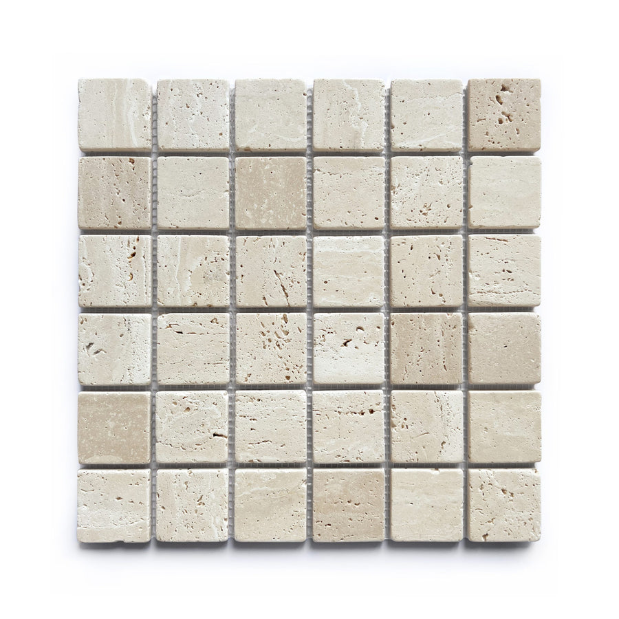 BEIGE TRAVERTINE TUMBLD 30.5X30.5CM MOSAIC BX=1.03M2=11.09SF