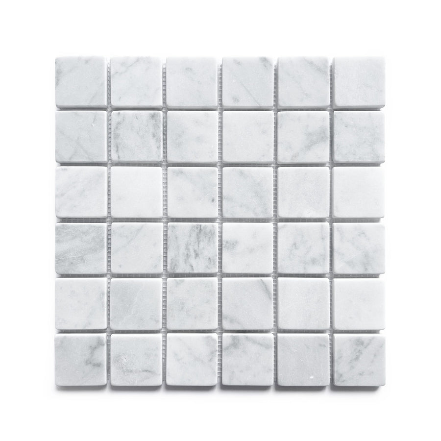 CARRARA TUMBLED 30.5X30.5CM MOSAIC  BX=1.03M2=11.09SF