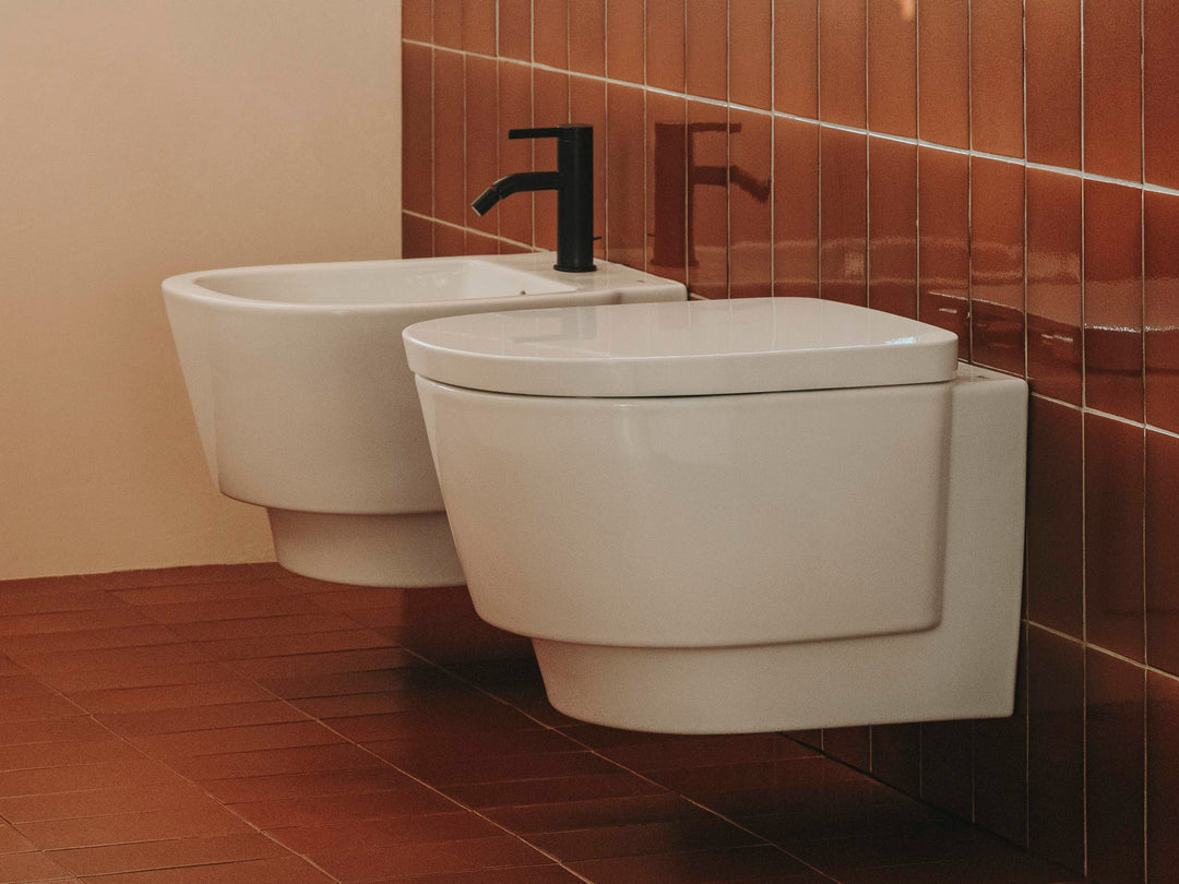TOILET WALL HUNG TURA RIMLESS 3/4.5L SEAT INCL P TRAP WHITE