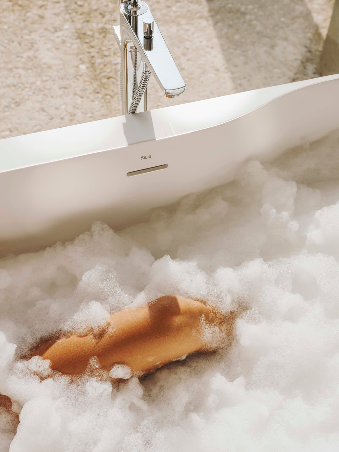 BATHTUB FREESTANDING RAINA OVAL STONEX  790X1590MM WHITE