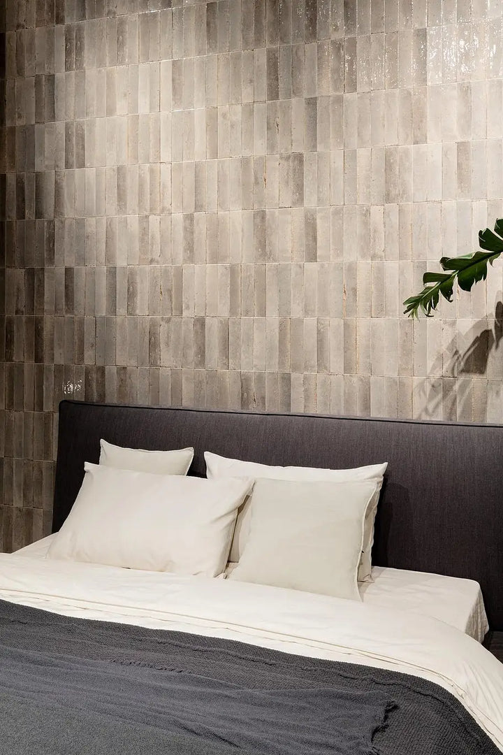 LUME GREIGE LX 6X24cm WALL/BR ITALY BX=0.52M2=5.58SF