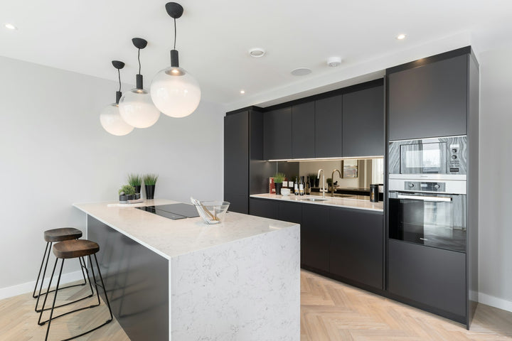 WHITE ARABESQUE POLISHED SLAB 326X158X2cm  SPAIN